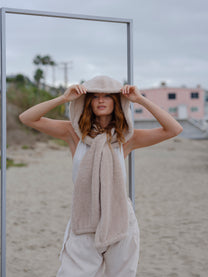 Hooded Scarf / Sheep